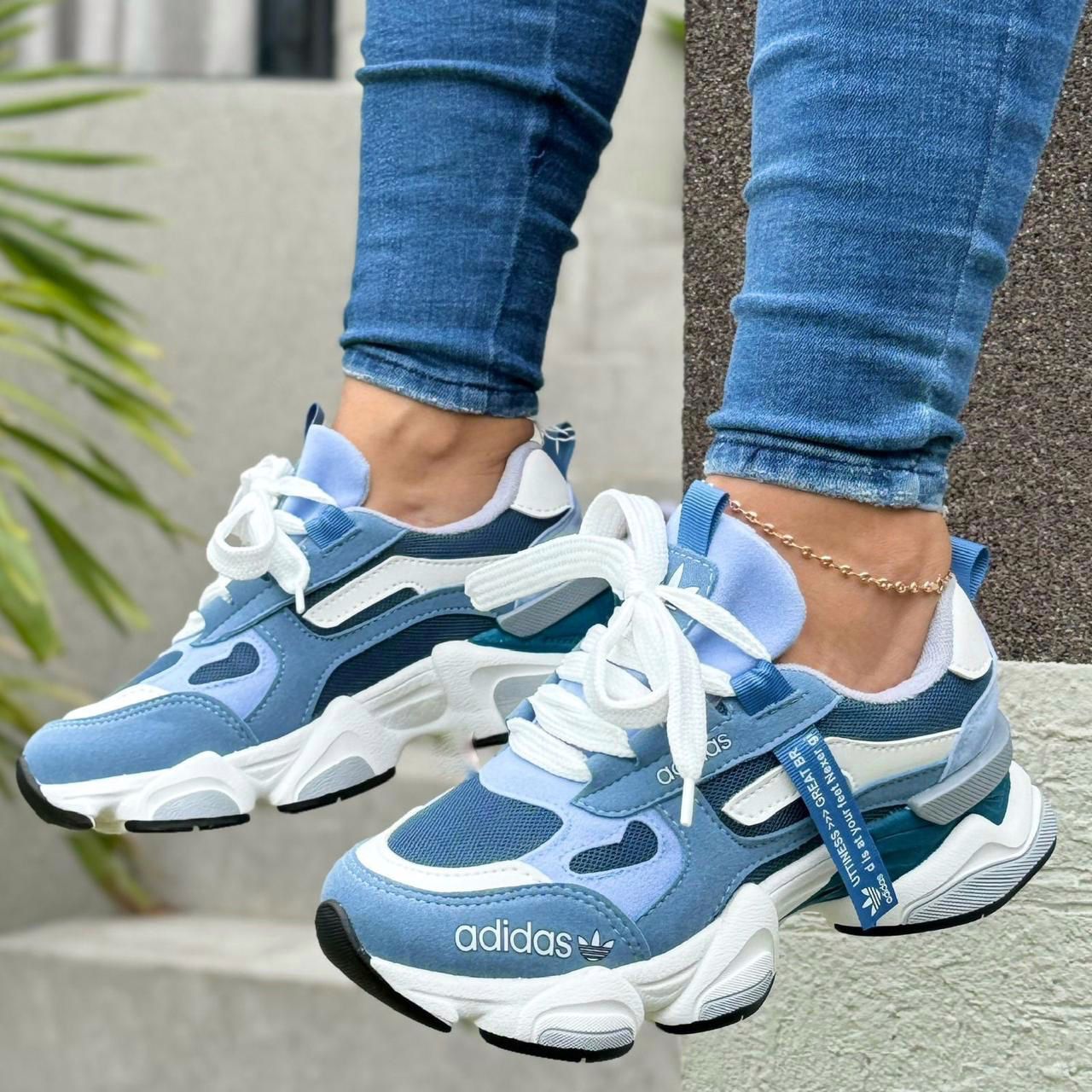 NUEVAS ZAPATILLAS GOMA DAMA